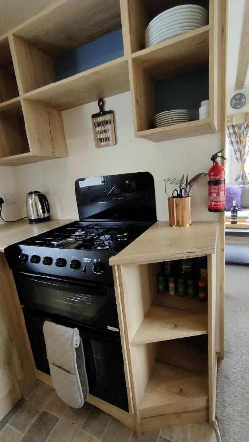3 Bedroom Stylish Caravan - Vans With Business Sign Not Allowed Port Seton 外观 照片